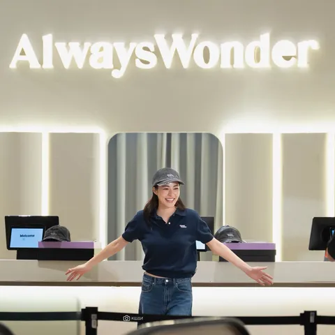 Photo from AlwaysWonder Pop-Up